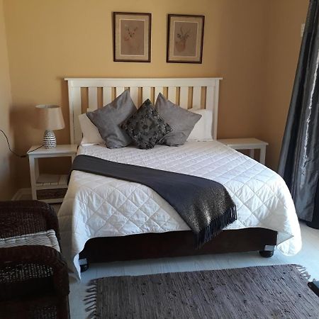 African Dreams Bed And Breakfast East London Exterior foto